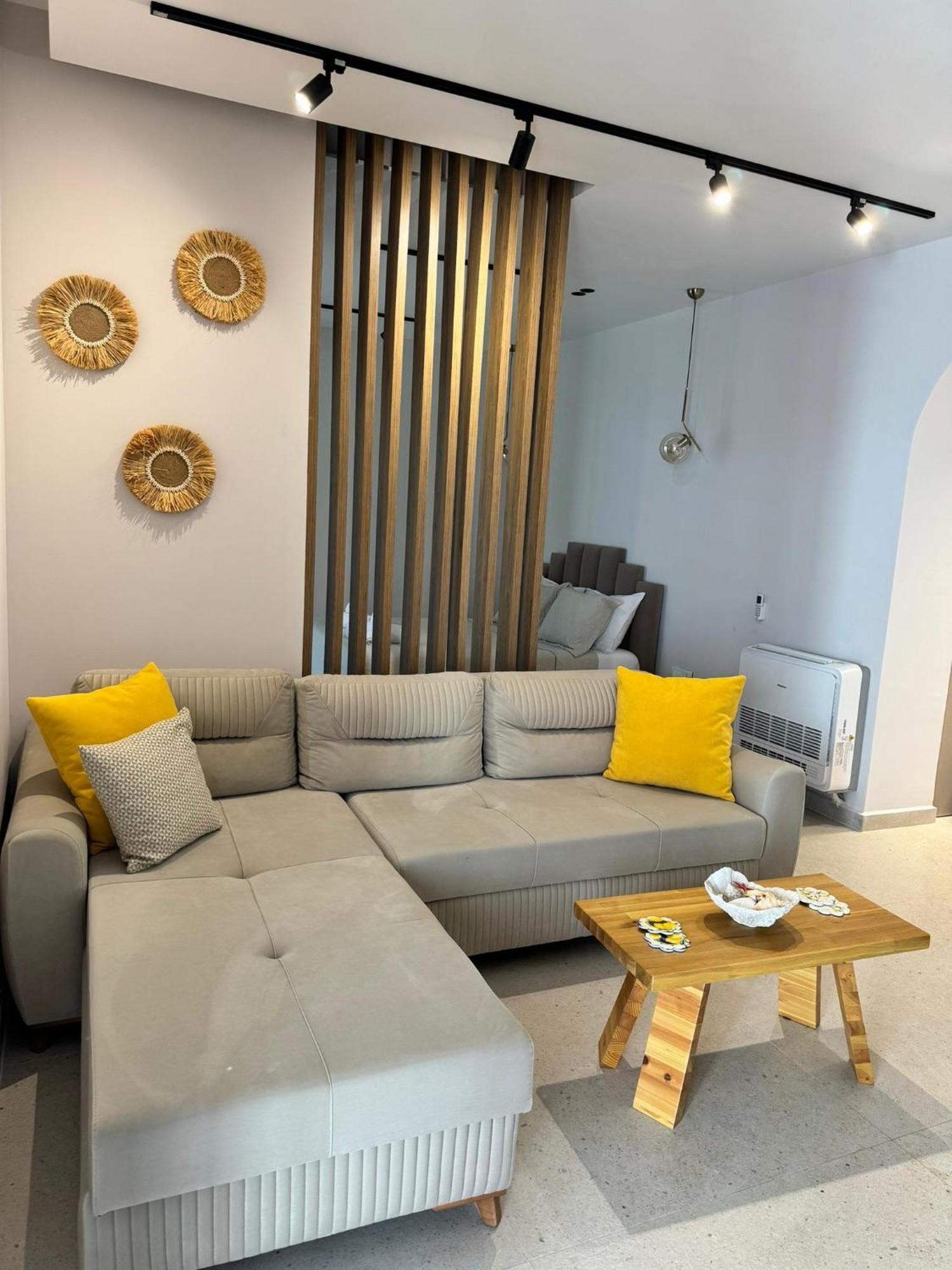 Seahana Apartment Himare Exterior foto